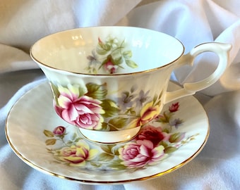 Vintage PARAGON Tea Cup & Saucer Pink Yellow Cabbage Roses Bone China England Floral Set English Rose White Gold Trim