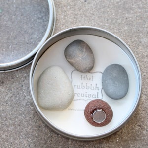 Sea Stone Magnets in Gift Tin image 3