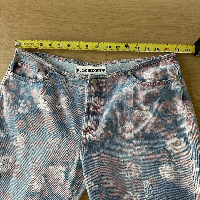 Jeans acampanados de tiro bajo con estampado floral estilo años 20 de Joe Boxer, talla 13, 100% algodón, efecto desgastado. imagen 10