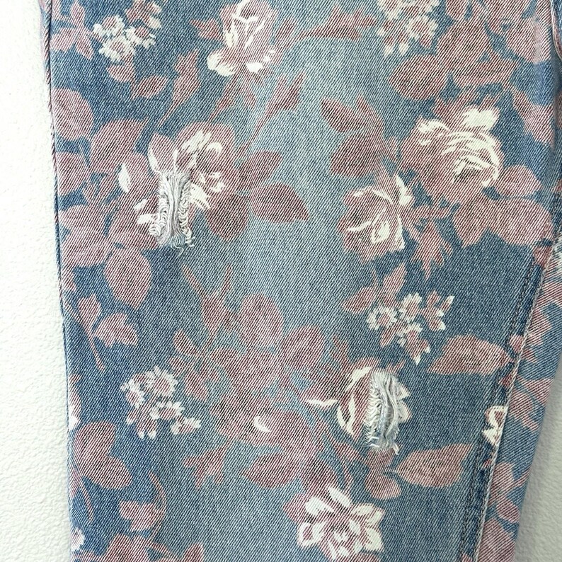Jeans acampanados de tiro bajo con estampado floral estilo años 20 de Joe Boxer, talla 13, 100% algodón, efecto desgastado. imagen 5