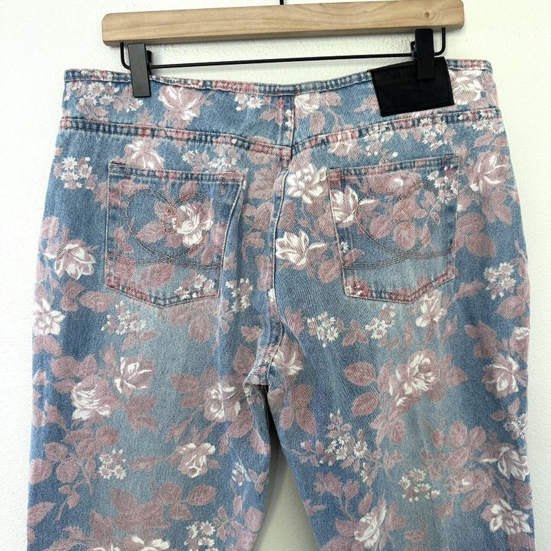 Jeans acampanados de tiro bajo con estampado floral estilo años 20 de Joe Boxer, talla 13, 100% algodón, efecto desgastado. imagen 7