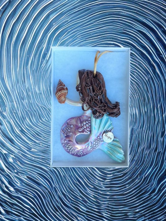 Mother of pearl mermaid ornament