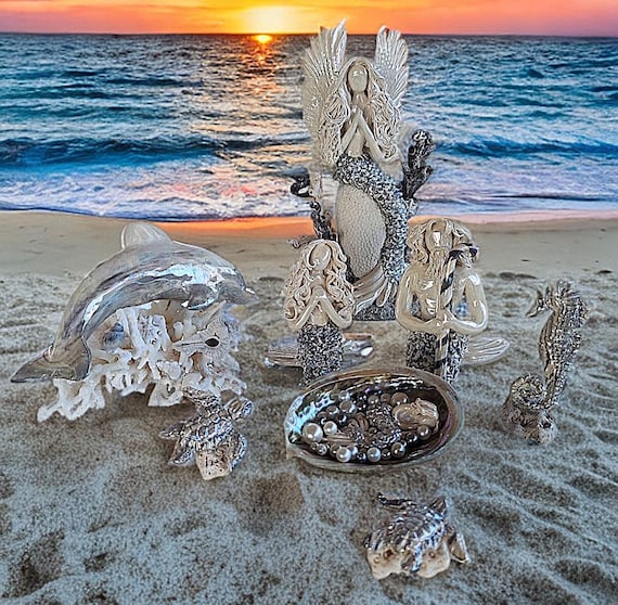 Black and white Under the Sea Nativity Scene