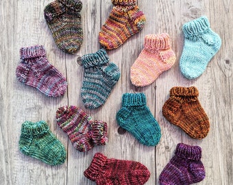 Hand Knitted Baby Socks with Seamless Toes - Warm Socks in Skin-Friendly Merino for Newborn to One Year Old Babies - Many Colors Available