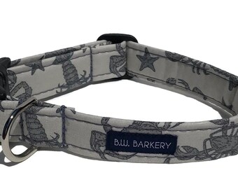 The Crustacean Dog Collar in Grey