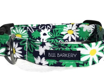 Dog collar in Navy and Green Preppy Floral for Small to Large Dogs