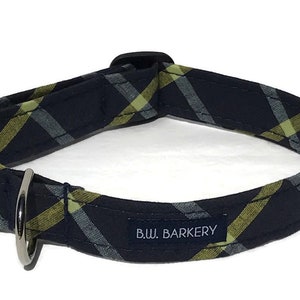 The Montauck Navy Plaid Dog Collar