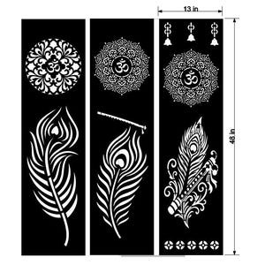 Pode incluir: Painéis decorativos pretos com desenhos brancos. Cada painel tem 33 cm de largura e 122 cm de altura. Os desenhos incluem um mandala com o símbolo Om, penas de pavão, sinos e uma flauta. Adequado para decoração de parede.