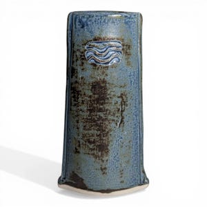 Jarrón de losa azul / Textura textil / Cerámica de estudio con motivo de olas