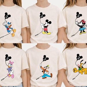 Custom Kid Toddler Name Age Mickey & Friends With Balloon Shirt, Personalized Mickey Mouse Birthday Present Gift, Disneyland Family Trip Tee Bild 1