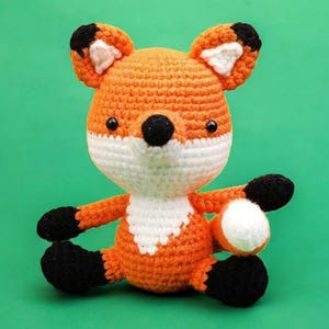 Fox Beginner Amigurumi Kit | Crochet Kit | Step-by-Step Video Tutorial | DIY Home Decoration Craft Gift Idea Foxy Orange Black White