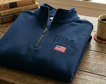 USA Besticktes Varsity Rundhals-Sweatshirt, Rot, Weiß, Blaue Amerikanische Flagge Detail