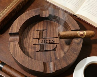Custom Wood Ashtray for Cigars, Luxury Personalized Gentleman Gift,Groomsmen Gift, Father's Day