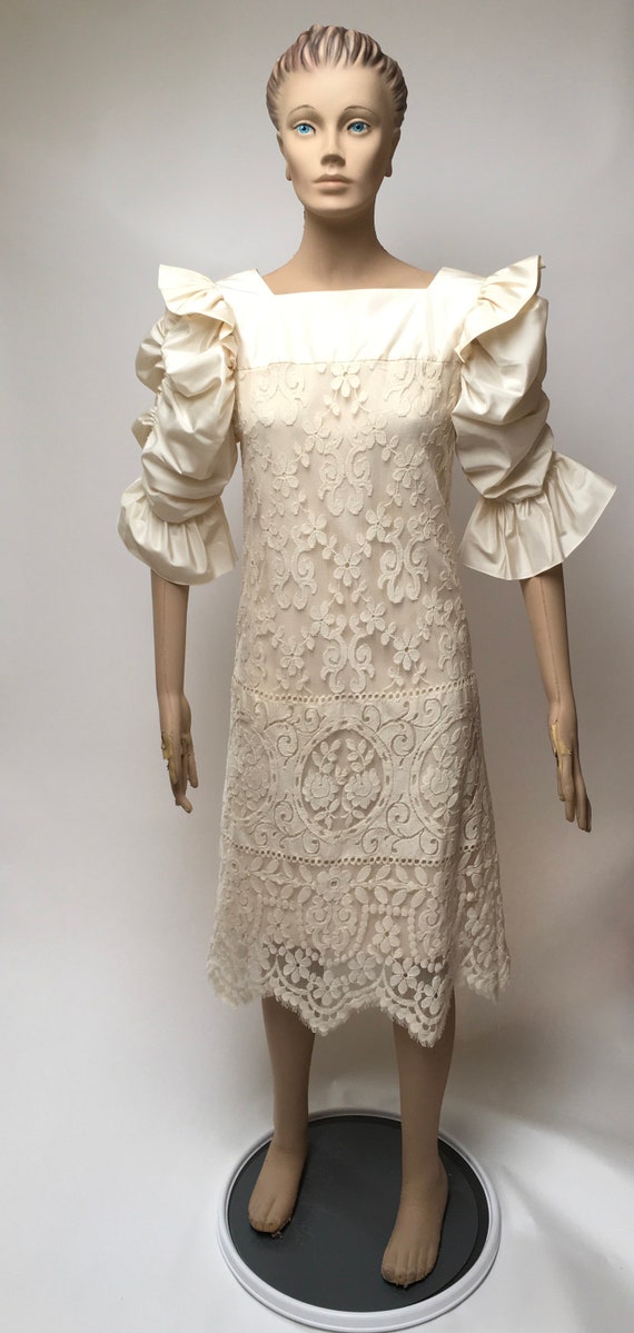 Lace Shift Dress The Gilberts For Tally