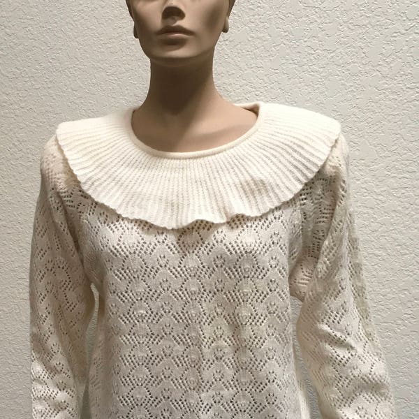 Vintage Sweater Size L Lambswool Blend White Leau Vive Pullover Winter Blouse Career Casual Back to School 1980s