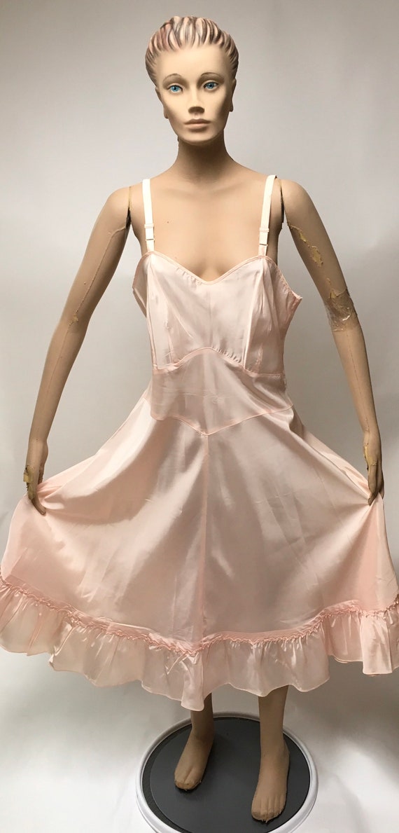 Val Mode Full Slip Dress Size 40 Pink 1940 Linger… - image 3