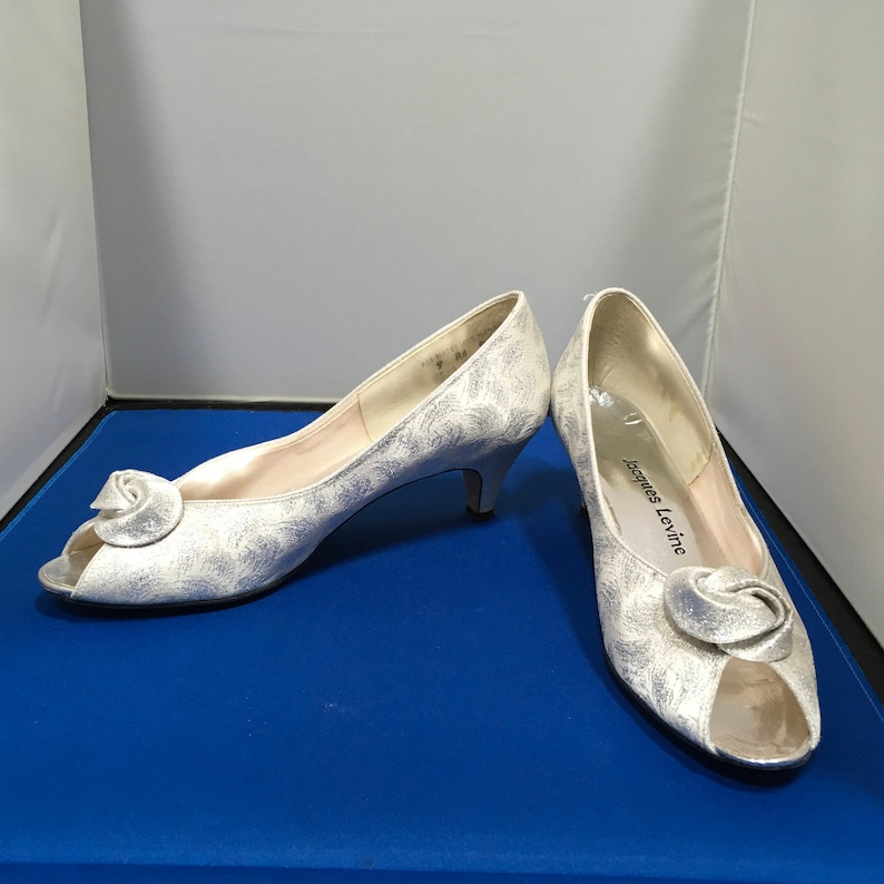 silver peep toe kitten heels