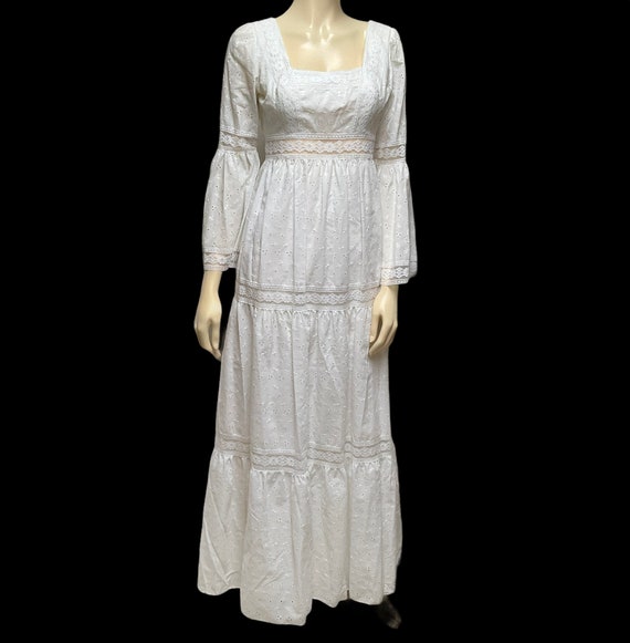 1970s Prairie Dress White Lace Modesty