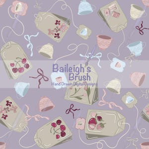 Può includere: Un design digitale stravagante con bustine di tè, tazze, ciliegie, fragole e fiocchi nei toni del rosa, beige e blu su sfondo lavanda. È presente anche il testo "Baileigh's Brush Hand Drawn Digital Designs".