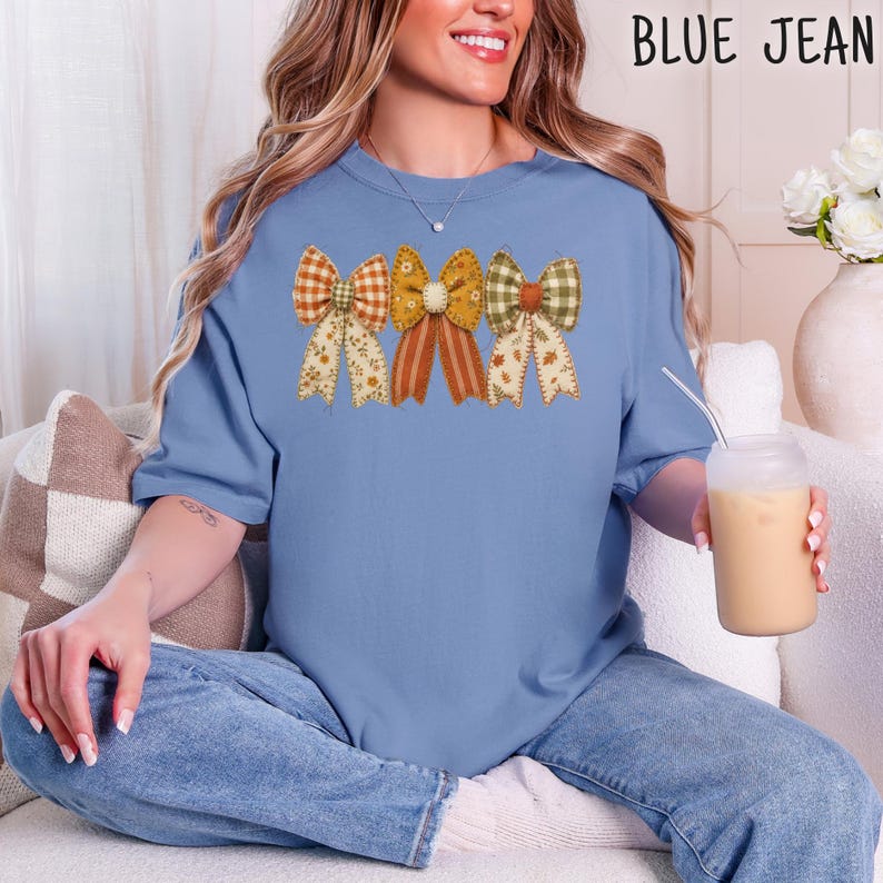 Camisa con lazo de patchwork, camiseta acolchada floral, estilo cottagecore otoñal, estilo de cinta vintage. imagen 3