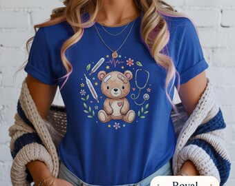 Camiseta con diseño de osito de peluche para el sector sanitario. Lindo diseño de enfermera. Regalo para trabajadores sanitarios pediátricos. Camiseta con gráfico de estetoscopio para clínicas. Para mujeres y estudiantes.