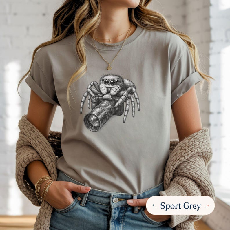Koszulka z pająkiem skaczącym, koszulka z pająkiem fotografa makro, zabawna koszulka z pająkiem z aparatu, prezent dla miłośnika fotografii Sport Grey