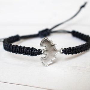 Halloween Bat Bracelet, Spooky Halloween Bat Jewelry Halloween Decor, Friendship Bracelet, Unique Gift