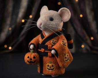 Halloween Mouse Doll, Wool Felt Pumpkin Figurine in Orange Kimono Style, Spooky Autumn Animal Decor, Seasonal Collectible