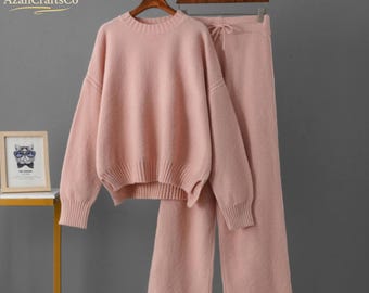 Przytulny dzianinowy dwuczęściowy komplet – sweter i szerokie spodnie, strój wypoczynkowy