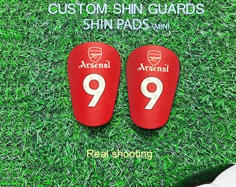 Custom Football Shin Guards,Personalized custom Mini Shin Pads,Premier League，Arsenal F.C.，Eco-friendly , football protection,Football Gift