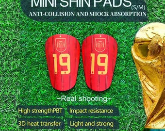Custom Mini Football Shin Guards, Spain Team Soccer Protection, Lightweight PBT Pads