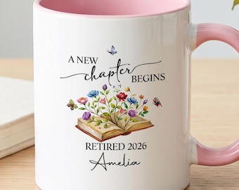 Tazza personalizzata con nome e decorazione floreale per il pensionamento, regalo di addio per un collega, tazza da caffè per un nuovo capitolo