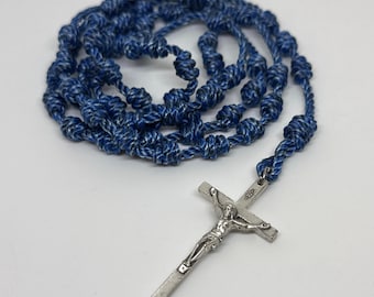 Blauer geknoteter Rosenkranz