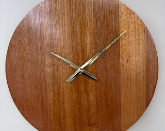 Tasmanian Oak Wall Clock | Warm Amber Finish, Gold Hands, Silent Timber (40cm)