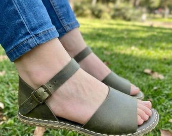 Barefoot Leather Sandals , Women Grounding Sandals , Wide Toe Box Shoes - Olive Green