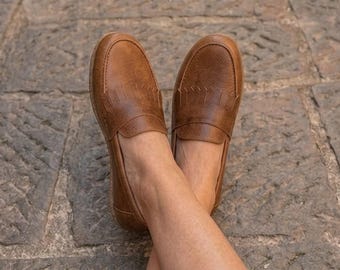 Women's Earthing Leather Moccasins, Copper Insole Grounding Shoes, Wide Toe Box Barefoot - Light Brown
