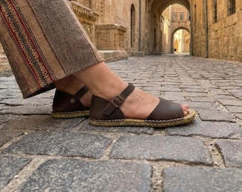 Handmade Leather Grounding Sandals : Barefoot Earthing Shoes , Barefoot Comfort - Dark Brown
