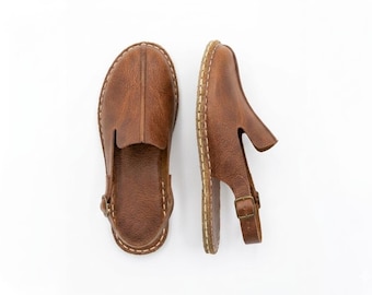 Barefoot Leather Sandals , Women Grounding Sandals , Wide Toe Box Shoes - Crazy Brown