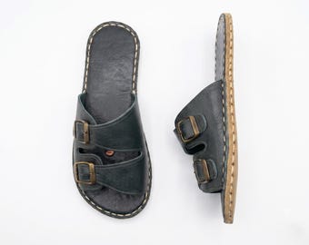 Handmade Women's Leather Barefoot Sandals: Minimalist Grounding Slippers - Bottle Green
