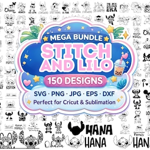 Pode incluir: Uma caneca de cerâmica branca com uma alça preta e o texto "But First, Coffee" em preto, em negrito. A caneca está sobre uma superfície branca.