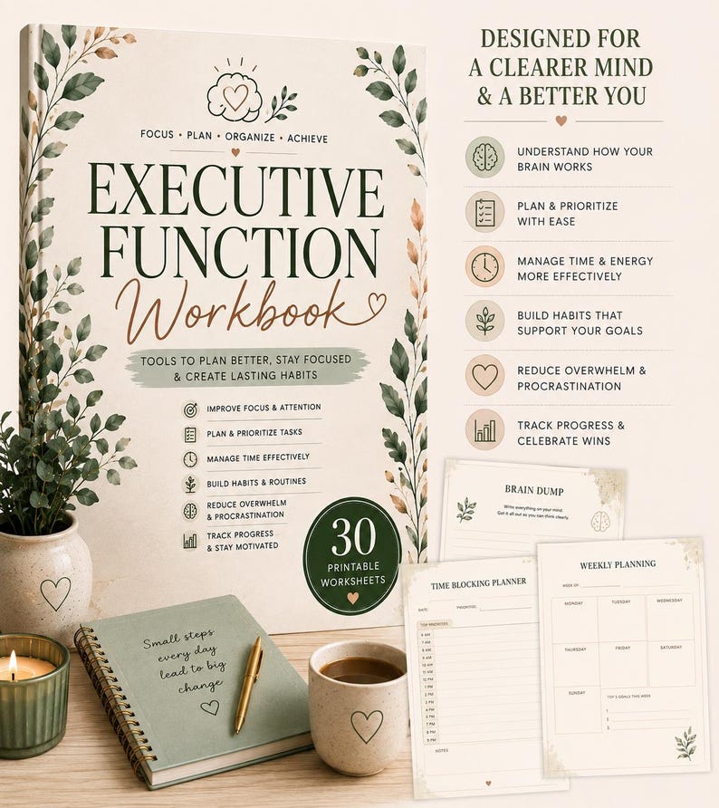 Pode incluir: Um caderno de exerc&iacute;cios de fun&ccedil;&otilde;es executivas com capa creme, ilustra&ccedil;&otilde;es de folhas verdes, texto e um cora&ccedil;&atilde;o. Inclui 30 folhas de trabalho imprim&iacute;veis, um caderno de espiral com o texto Small steps every day lead to big change, uma caneta e uma caneca.