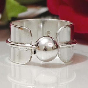 925 Sterling Silver Bead Ring, Minimalist Open Ring, Handmade Statement Ball Ring, Modern Unisex Ring, Gift for Her