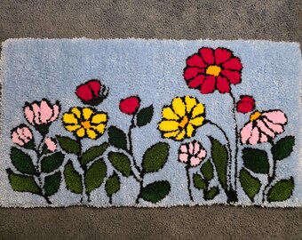 Area Rug with flowers