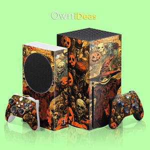 Peut inclure: Un ensemble de skins pour console de jeu sur le thème d'Halloween, avec un design effrayant de crânes, de citrouilles et d'un épouvantail. L'ensemble comprend des skins pour la console et deux manettes. Le texte "OwniDeas" est visible.