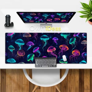 Bunte Qualle Schreibtischmatte Geschenk für Kollegen Ästhetisches Design Büro Accessoire Pad Großes RGB Licht Personalisierte Maus Gaming Maus Pad