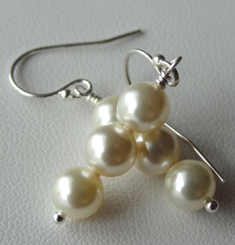 Bridal Pearl Earrings,Bridesmaid Earrings,Simple Triple Cream Pearl Earrings,Bridesmaid Gift Set Earrings,Bride Wedding Pearl Earrings image 1