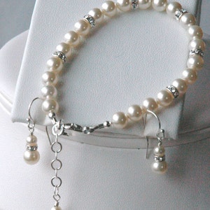 Bride Pearl Bracelet,Crystal Pearl Bracelet,Rhinestone Pearl Bracelet For Bride,Wedding Silver Pearl Bracelet,Bridal Pearl Bracelet