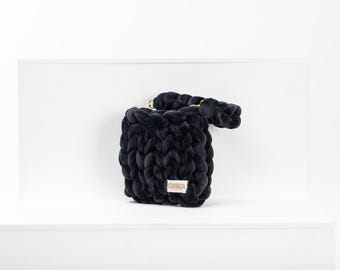 Small Night Black Bag (gold)