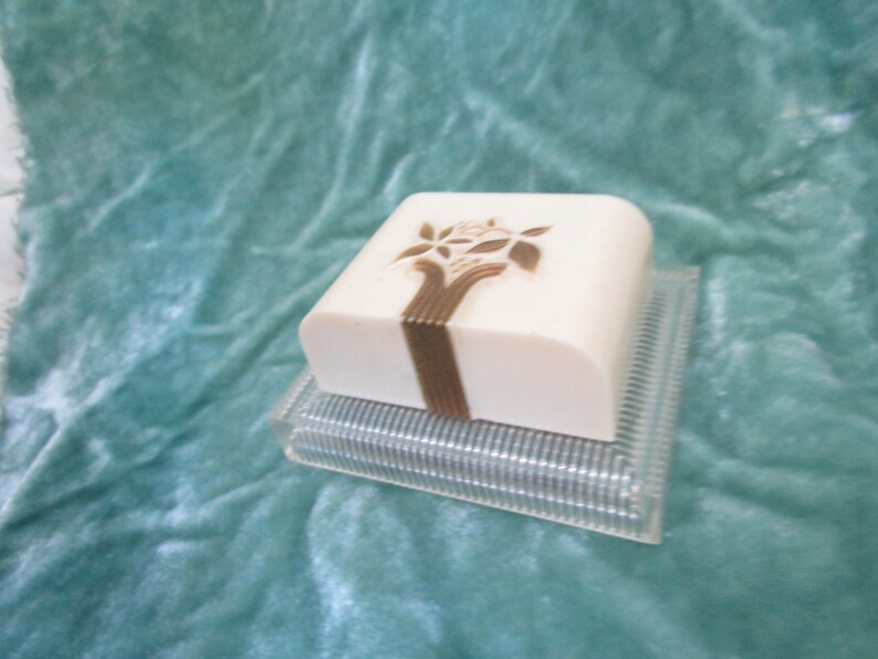 yowza .. clear Lucite gold black velvet .. by Zales madcap midcentury Hollywood Regency deco ring box in ivory
