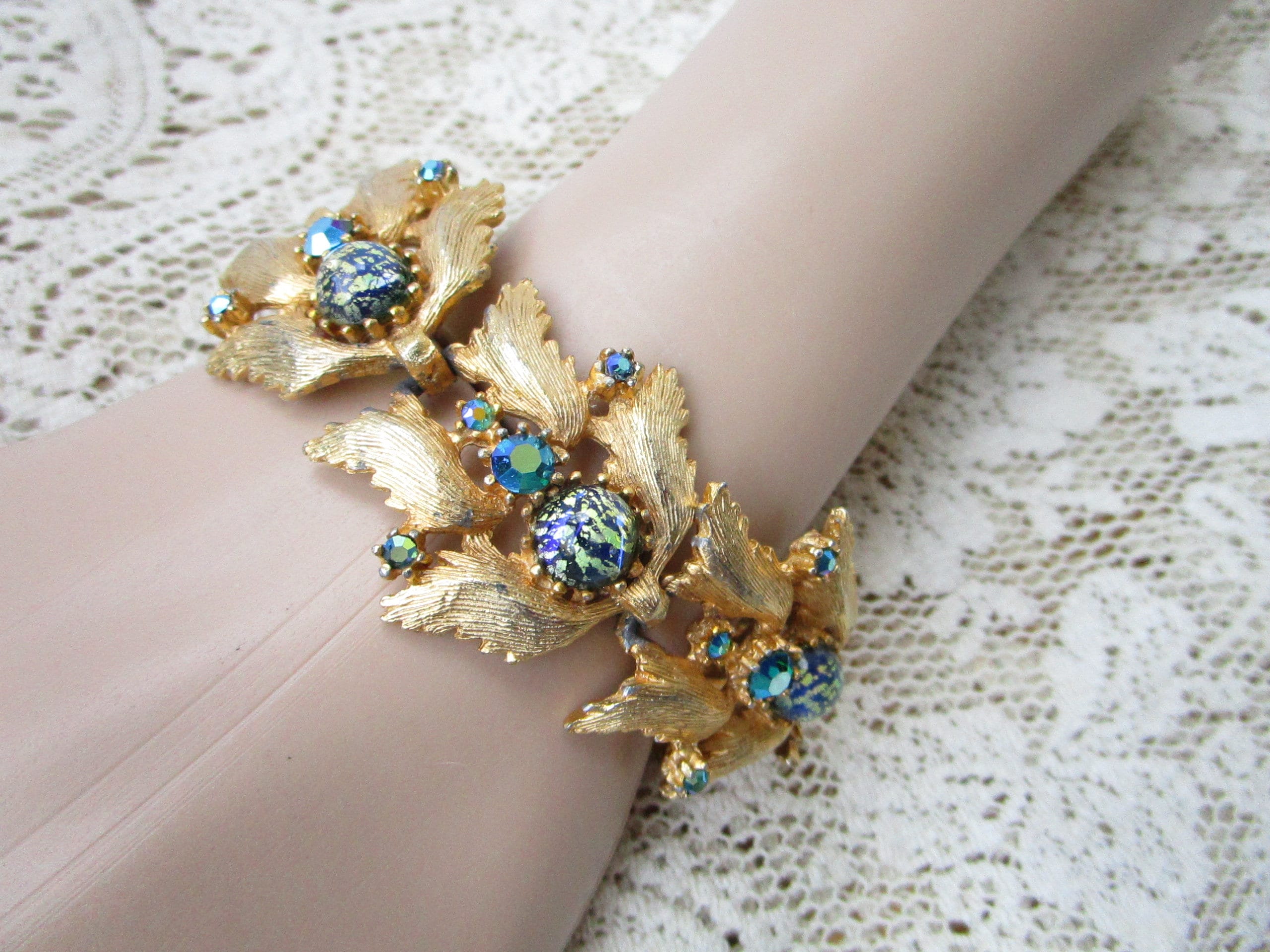 fabulous vintage 1960s Judy-Lee bracelet, gold-tone leaves with dark AB rhinestones and glowing art glass ... 7 wearable inches, signed